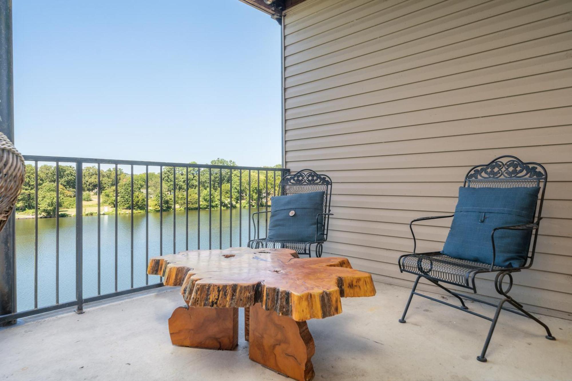 Ember'S View, Spa City Jewel- Lovely Lake Condo Hot Springs Luaran gambar